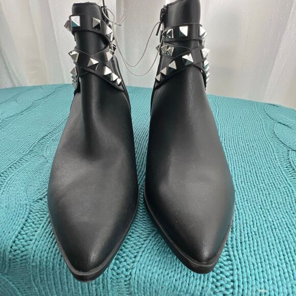 Steve Madden Women's Leather Zip Studded Besto Ankle Bootie Black Size 8 NWOT - Picture 3 of 7